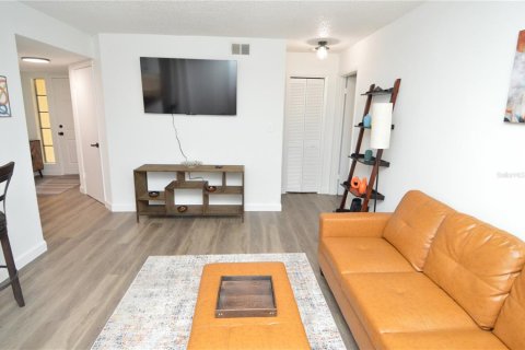 Condo in Tampa, Florida, 1 bedroom  № 1721621 - photo 24