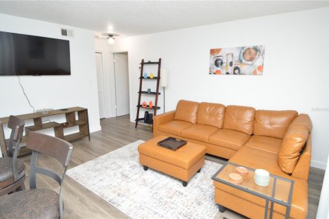 Condo in Tampa, Florida, 1 bedroom  № 1721621 - photo 23