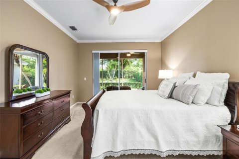 House in Valrico, Florida 4 bedrooms, 205.04 sq.m. № 1649121 - photo 30