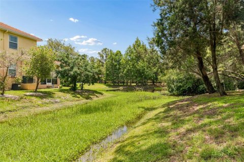 Townhouse in Tarpon Springs, Florida 3 bedrooms, 174.75 sq.m. № 2130929 - photo 7