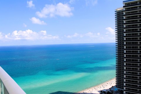 Copropriété à vendre à Hollywood, Floride: 2 chambres, 100.98 m2 № 2262886 - photo 20