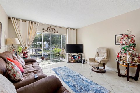 Condominio en venta en Hollywood, Florida, 2 dormitorios, 83.52 m2 № 1990757 - foto 14