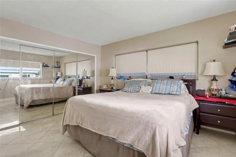 Condominio en venta en Hollywood, Florida, 2 dormitorios, 83.52 m2 № 1990757 - foto 15