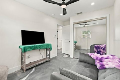 Casa en venta en Seminole, Florida, 4 dormitorios, 122.26 m2 № 2383861 - foto 26