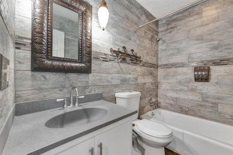 Condominio en venta en Orlando, Florida, 3 dormitorios, 152.36 m2 № 1649632 - foto 14