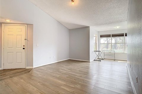 Снять в аренду кондоминиум в Орландо, Флорида 6 комнат, 95.5м2, № 2222091 - фото 12