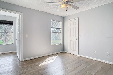 Снять в аренду кондоминиум в Орландо, Флорида 6 комнат, 95.5м2, № 2222091 - фото 16