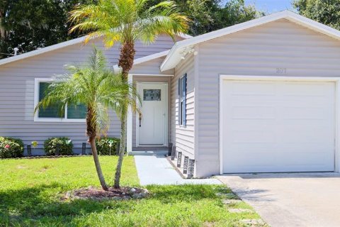 Villa ou maison à Safety Harbor, Floride 2 chambres, 96.25 m2 № 2373217