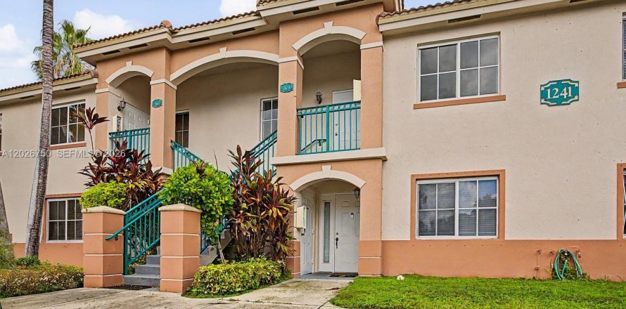 Condo in Homestead, Florida, 2 bedrooms № 2261110
