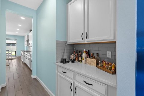 Villa ou maison à vendre à Oviedo, Floride: 5 chambres, 456.52 m2 № 1640312 - photo 22