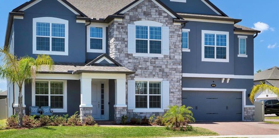 Villa ou maison à Oviedo, Floride 5 chambres, 456.52 m2 № 1640312