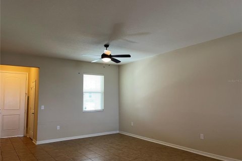 House in Clermont, Florida 4 bedrooms, 248.05 sq.m. № 2141025 - photo 8