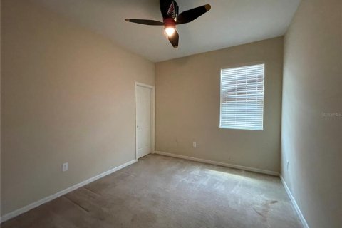 House in Clermont, Florida 4 bedrooms, 248.05 sq.m. № 2141025 - photo 18