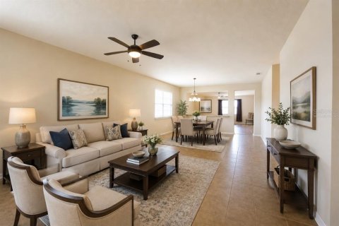 House in Clermont, Florida 4 bedrooms, 248.05 sq.m. № 2141025 - photo 5