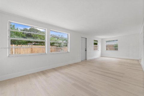Casa en venta en Hollywood, Florida, 3 dormitorios, 154.68 m2 № 1891171 - foto 25