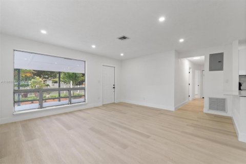 Casa en venta en Hollywood, Florida, 3 dormitorios, 154.68 m2 № 1891171 - foto 20