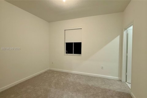 Touwnhouse à louer à Homestead, Floride: 3 chambres, 123.93 m2 № 2001321 - photo 19