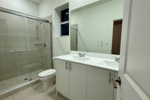 Touwnhouse à louer à Homestead, Floride: 3 chambres, 123.93 m2 № 2001321 - photo 16