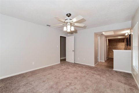 Casa en alquiler en Apopka, Florida, 5 dormitorios, 140.47 m2 № 1913619 - foto 6