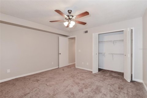 Casa en alquiler en Apopka, Florida, 5 dormitorios, 140.47 m2 № 1913619 - foto 11