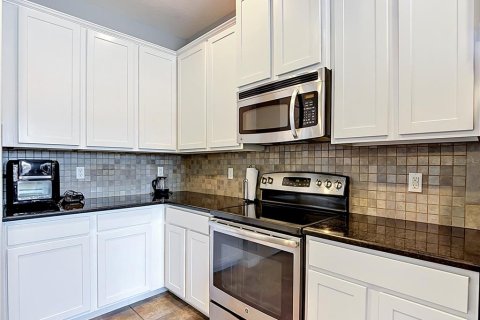 Townhouse in Tampa, Florida 3 bedrooms, 176.24 sq.m. № 2221388 - photo 15