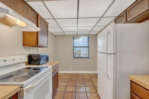 Copropriété à louer à Fort Lauderdale, Floride: 2 chambres, 102.19 m2 № 2271715 - photo 17