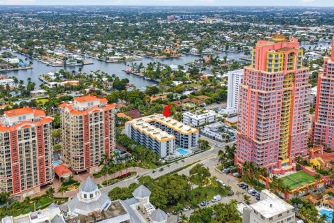 Copropriété à louer à Fort Lauderdale, Floride: 2 chambres, 102.19 m2 № 2271715 - photo 7