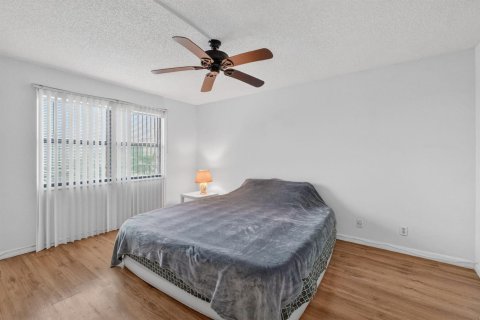 Copropriété à louer à Fort Lauderdale, Floride: 2 chambres, 102.19 m2 № 2271715 - photo 19