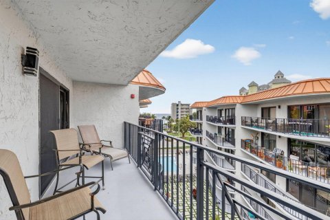 Copropriété à louer à Fort Lauderdale, Floride: 2 chambres, 102.19 m2 № 2271715 - photo 24