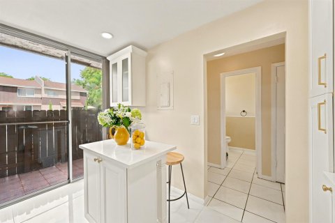 Touwnhouse à vendre à North Lauderdale, Floride: 2 chambres, 115.38 m2 № 2190563 - photo 13
