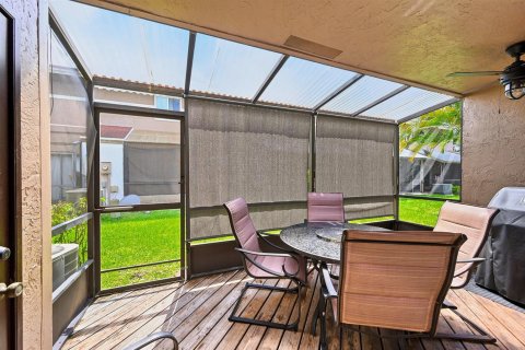 Touwnhouse à vendre à North Lauderdale, Floride: 2 chambres, 115.38 m2 № 2190563 - photo 7