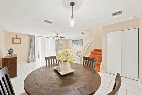 Touwnhouse à vendre à North Lauderdale, Floride: 2 chambres, 115.38 m2 № 2190563 - photo 8