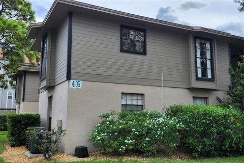 Condo in Tampa, Florida, 2 bedrooms  № 1900159 - photo 1