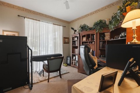 House in Land O' Lakes, Florida 4 bedrooms, 186.64 sq.m. № 2203248 - photo 30