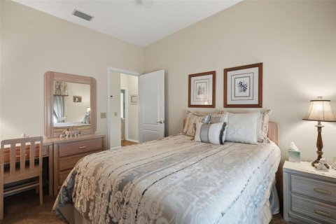 House in Land O' Lakes, Florida 4 bedrooms, 186.64 sq.m. № 2203248 - photo 26
