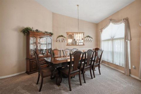 House in Land O' Lakes, Florida 4 bedrooms, 186.64 sq.m. № 2203248 - photo 8