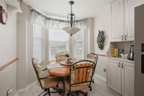 House in Land O' Lakes, Florida 4 bedrooms, 186.64 sq.m. № 2203248 - photo 17