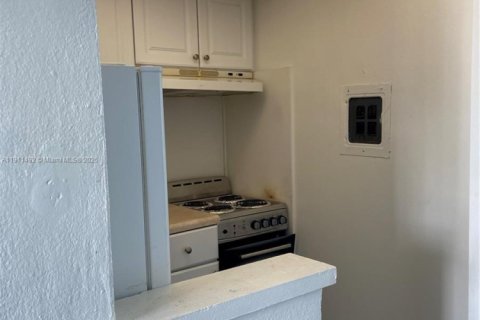 Copropriété à louer à North Bay Village, Floride: 41.43 m2 № 1967978 - photo 12