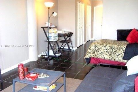 Copropriété à louer à North Bay Village, Floride: 41.43 m2 № 1967978 - photo 23