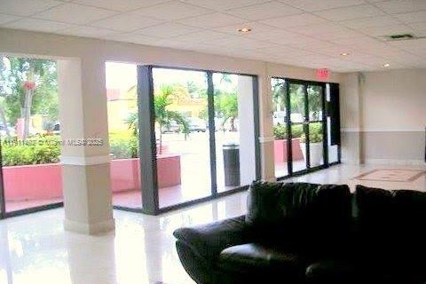 Copropriété à louer à North Bay Village, Floride: 41.43 m2 № 1967978 - photo 3