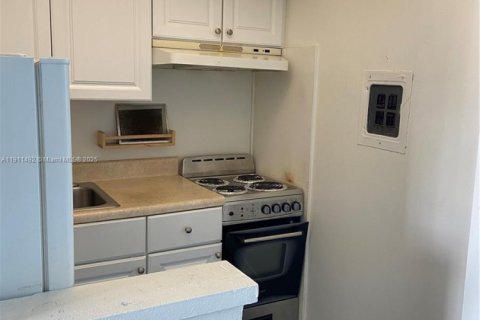 Copropriété à louer à North Bay Village, Floride: 41.43 m2 № 1967978 - photo 7