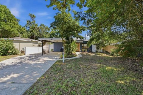 Immobilier commercial à Saint Petersburg, Floride 3 chambres, 85.66 m2 № 2416324
