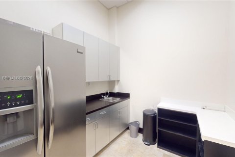 Immobilier commercial à vendre à Davie, Floride № 2049289 - photo 11