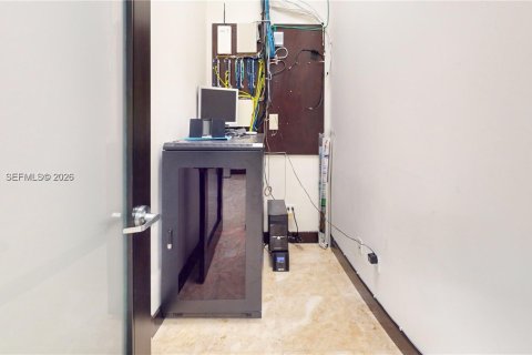 Immobilier commercial à vendre à Davie, Floride № 2049289 - photo 8