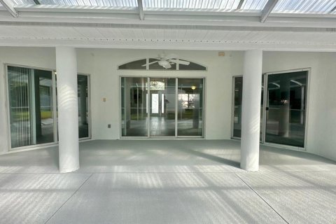 Casa en venta en Palm Coast, Florida, 3 dormitorios, 172.61 m2 № 1900436 - foto 29