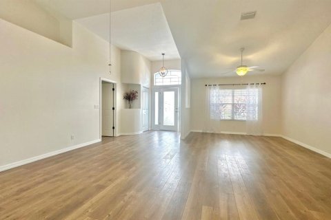 Casa en venta en Palm Coast, Florida, 3 dormitorios, 172.61 m2 № 1900436 - foto 4