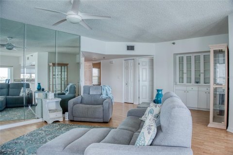 Copropriété à vendre à Saint Pete Beach, Floride: 2 chambres, 162.58 m2 № 1912675 - photo 21