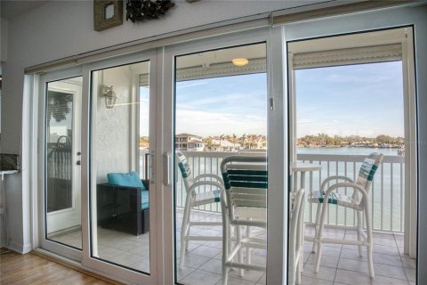 Copropriété à vendre à Saint Pete Beach, Floride: 2 chambres, 162.58 m2 № 1912675 - photo 28