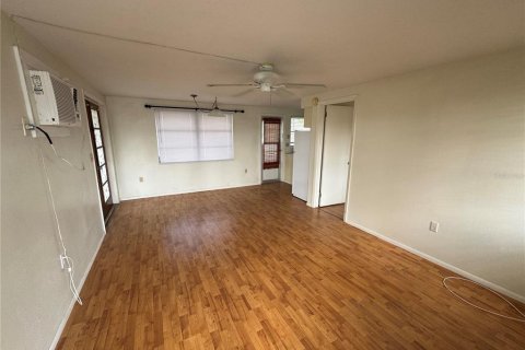 Appartement à louer à Englewood, Floride: 1 chambre, 49.24 m2 № 1787667 - photo 2