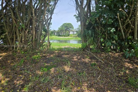 Villa ou maison à vendre à Boynton Beach, Floride: 2 chambres, 109.62 m2 № 1941634 - photo 3